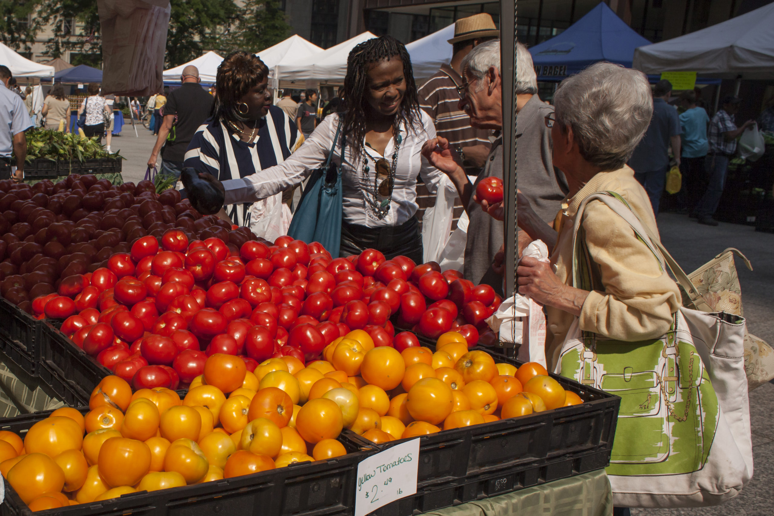 Chicago Farmer’s Market schedule presented by Chicago Home Partner of